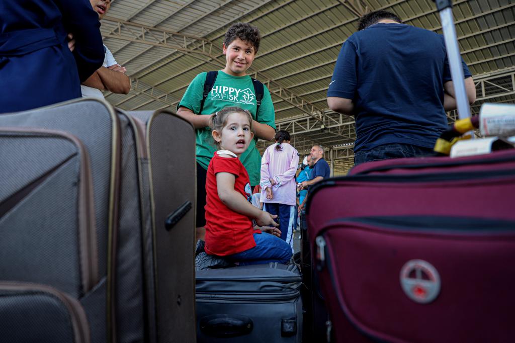 巴媒體：部分外國護照持有者被允許經(jīng)拉法口岸離開(kāi)加沙