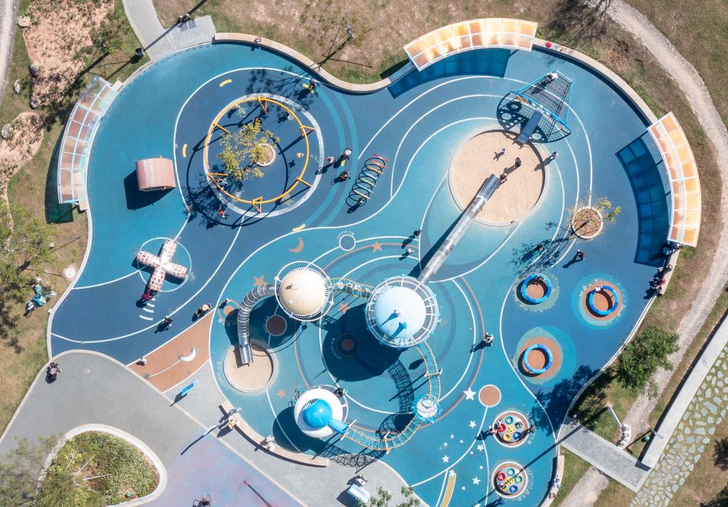 新華全媒+丨一米陽(yáng)光耀鵬城&mdash;&mdash;深圳打造兒童友好城市樣板