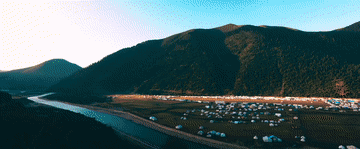 新時(shí)代&middot;新地標｜飛馳在最美天路