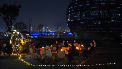 三個(gè)年輕人的&ldquo;移動(dòng)創(chuàng  )業(yè)小攤&rdquo;