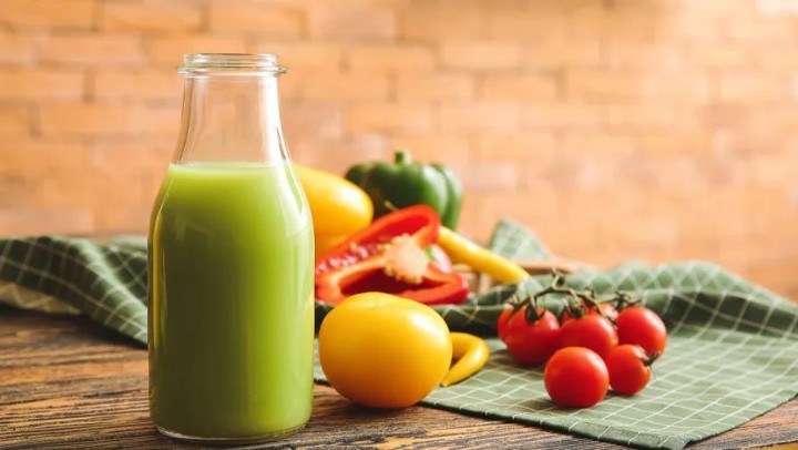 榨蔬菜汁喝，比吃蔬菜更健康更方便？