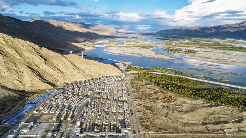 非凡十年｜西藏：團結奮進(jìn)推動(dòng)雪域高原長(cháng)治久安和高質(zhì)量發(fā)展