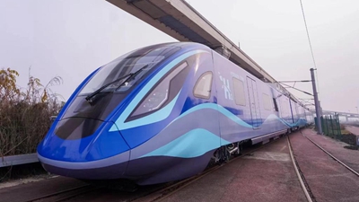 下線(xiàn)新車(chē) 謀劃新單 闖出新路&mdash;&mdash;來(lái)自軌道客車(chē)生產(chǎn)基地中車(chē)長(cháng)客的新底氣