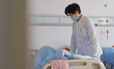 李楠楠：換位思考，把老人當成自己的親人一樣去照顧