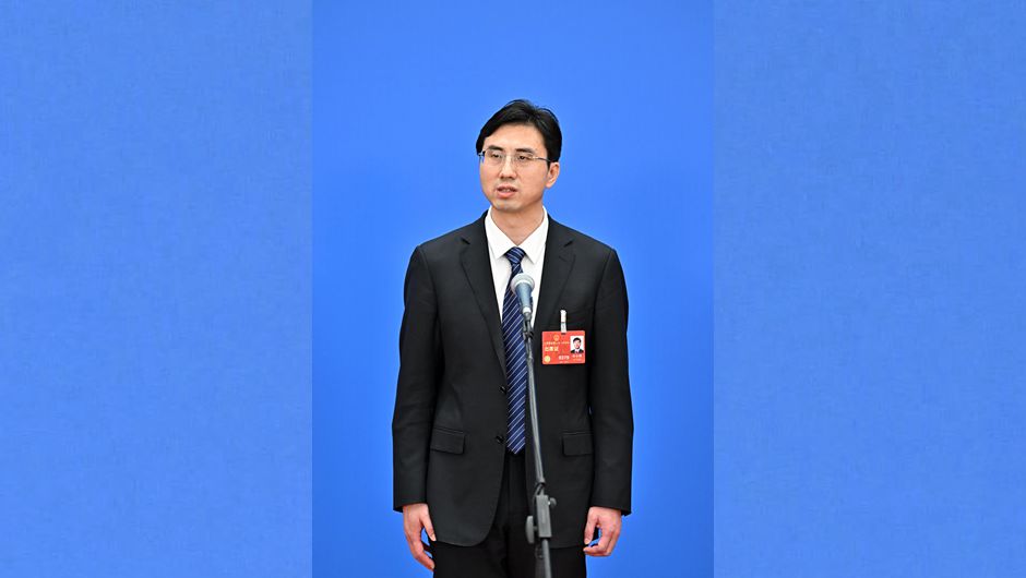 全國人大代表孫東明接受媒體采訪(fǎng)