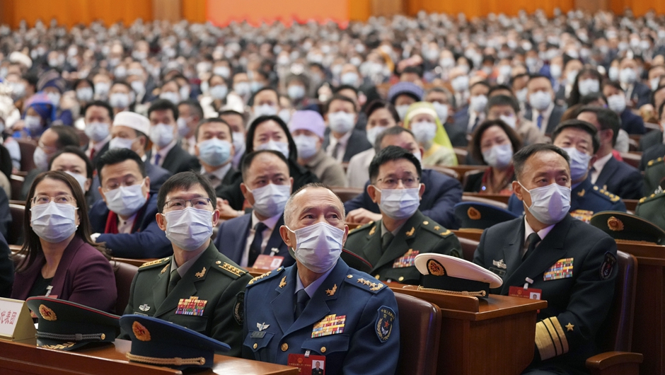 十四屆全國人大一次會(huì )議舉行第四次全體會(huì )議