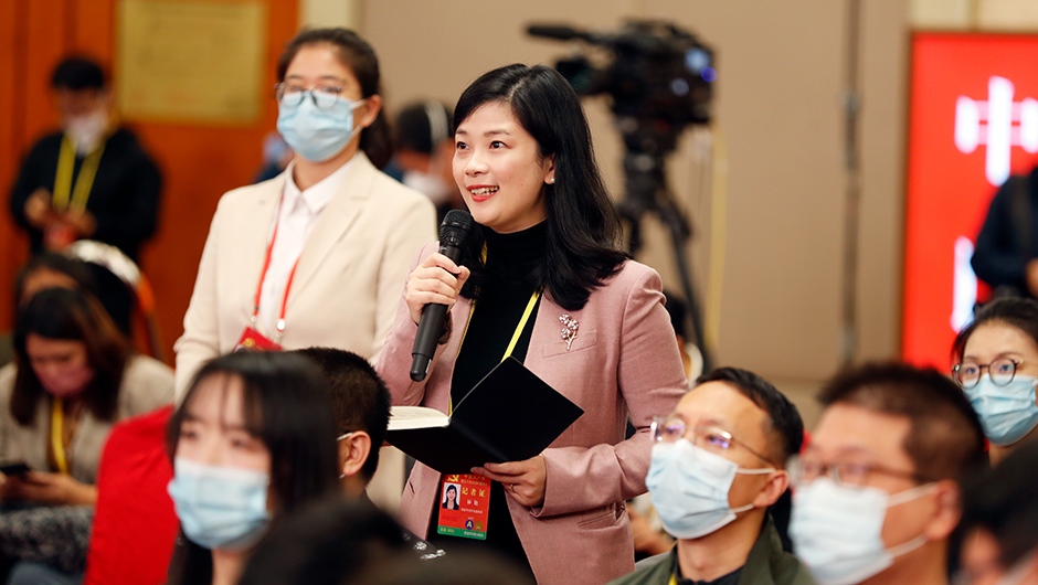 香港中評社記者提問(wèn)