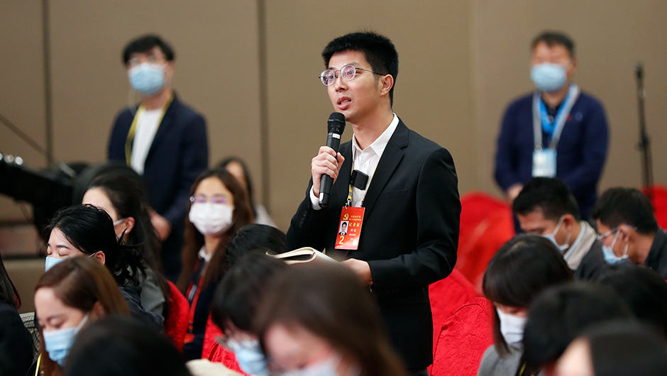 科技日報記者提問(wèn)