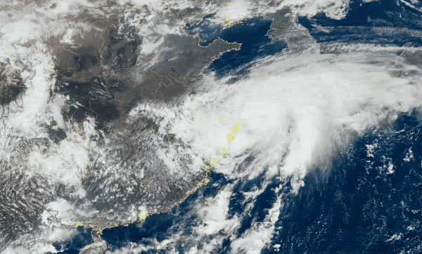 【新華網(wǎng)獨家連線(xiàn)】重要天氣預報！超級臺風(fēng)&ldquo;燦都&rdquo;來(lái)了！