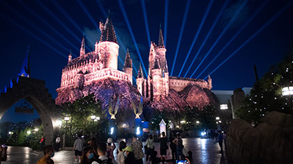 北京環(huán)球度假區今起試運行：逛吃買(mǎi)一圈要花多少錢(qián)