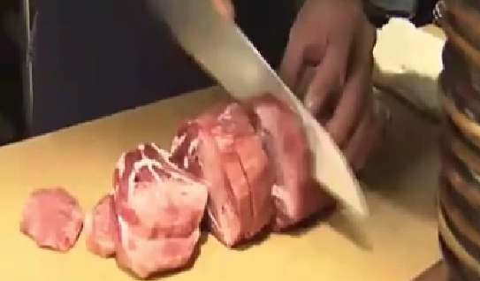 無(wú)奈！價(jià)格飛漲 日本牛肉供應緊缺沖擊餐飲業(yè)