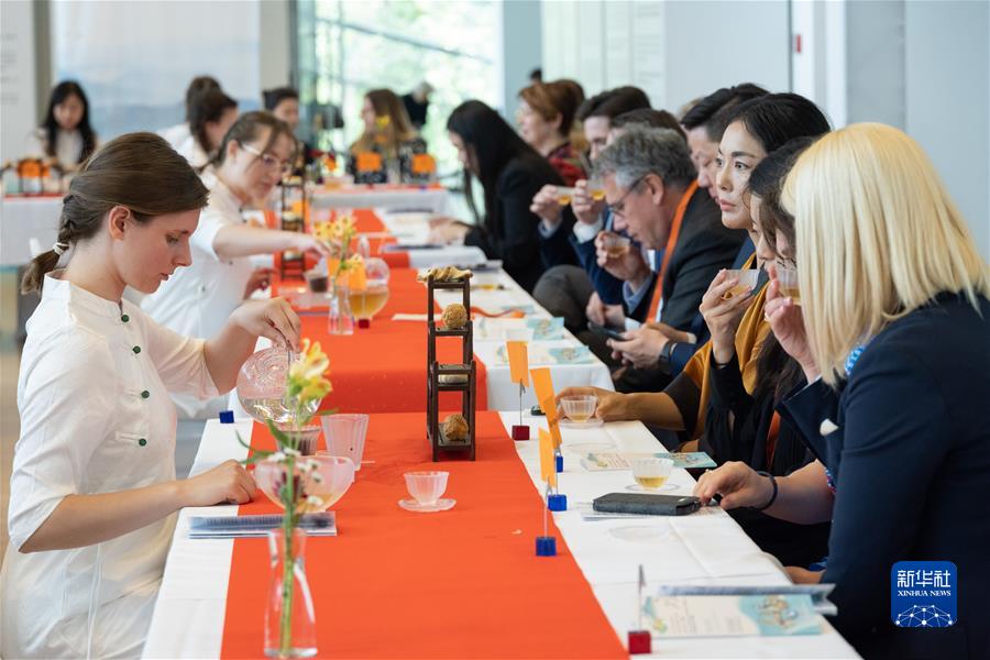 （國際&middot;一周看天下）匈牙利：&ldquo;茶和天下&middot;雅集&rdquo;暨中國茶文化主題展