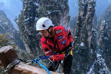 峰林踏雪探&ldquo;俠&rdquo;蹤